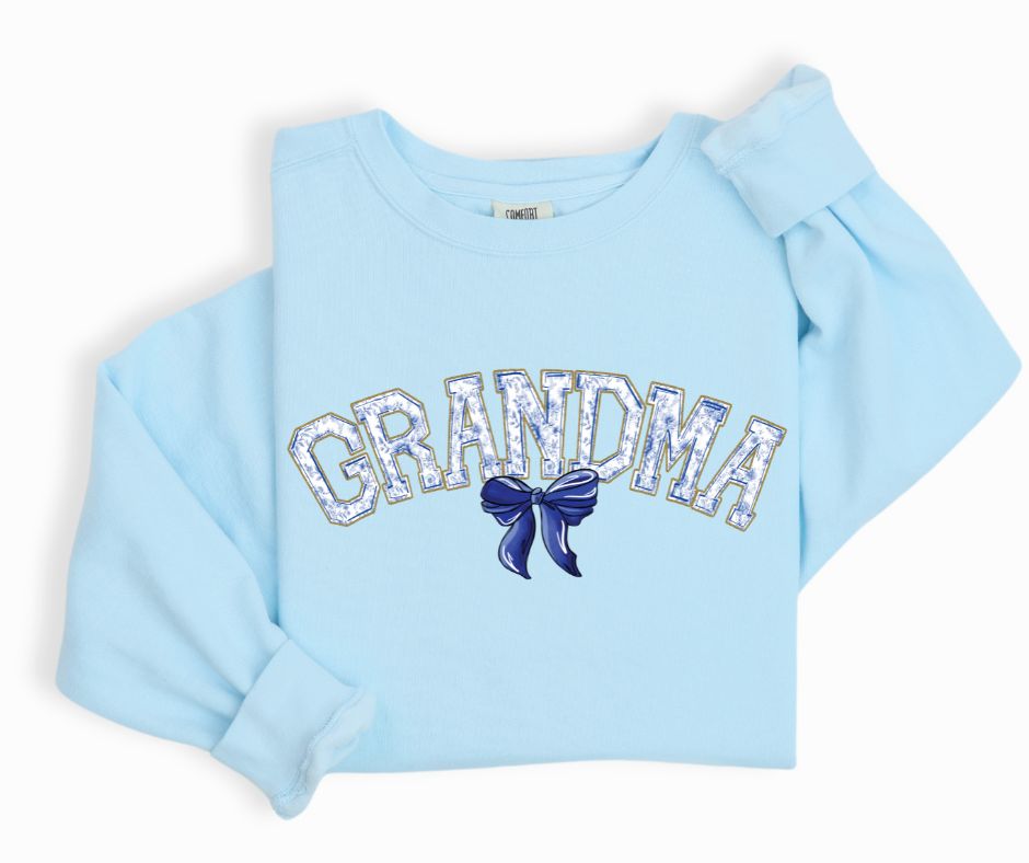 Grandma with bow (Toile Words) - DTF